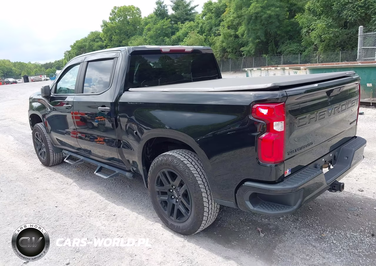 2021 Chevrolet Silverado 1500 4Wd Short Bed Custom VIN:3GCPYBEK3MG408099 - 3