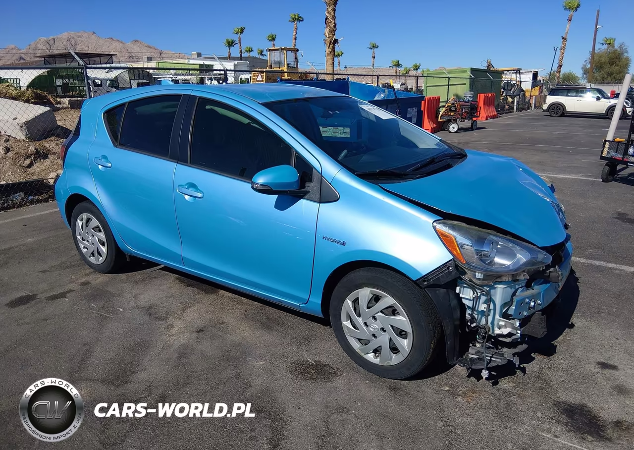 2015 Toyota Prius C One