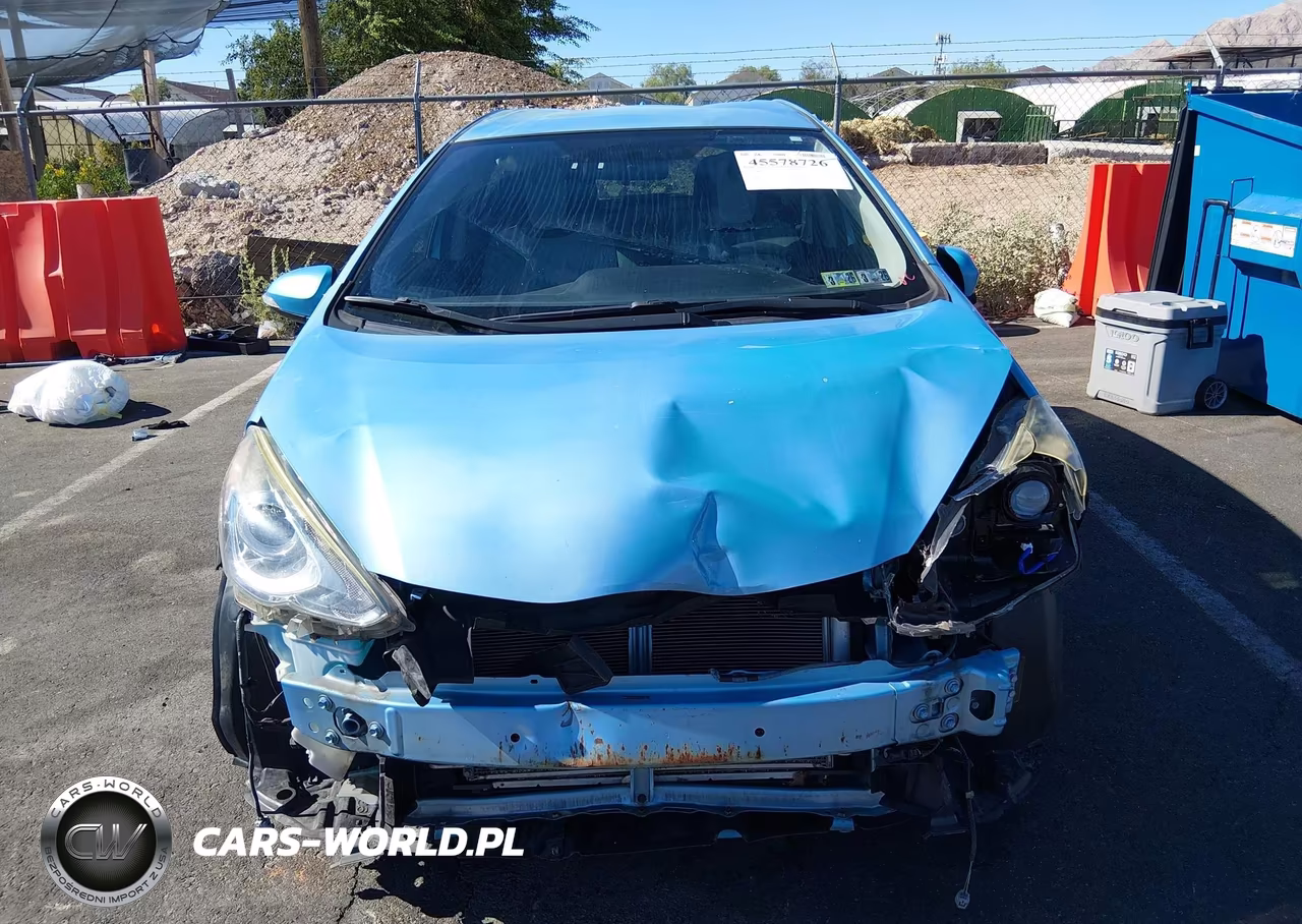 2015 Toyota Prius C One VIN:JTDKDTB30F1100673 - 13