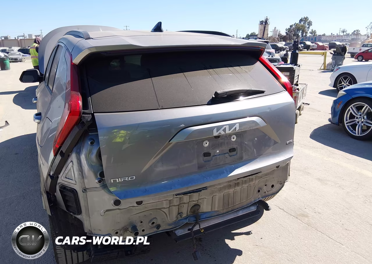 2023 Kia Niro Ex Touring VIN:KNDCR3LE4P5043488 - 6