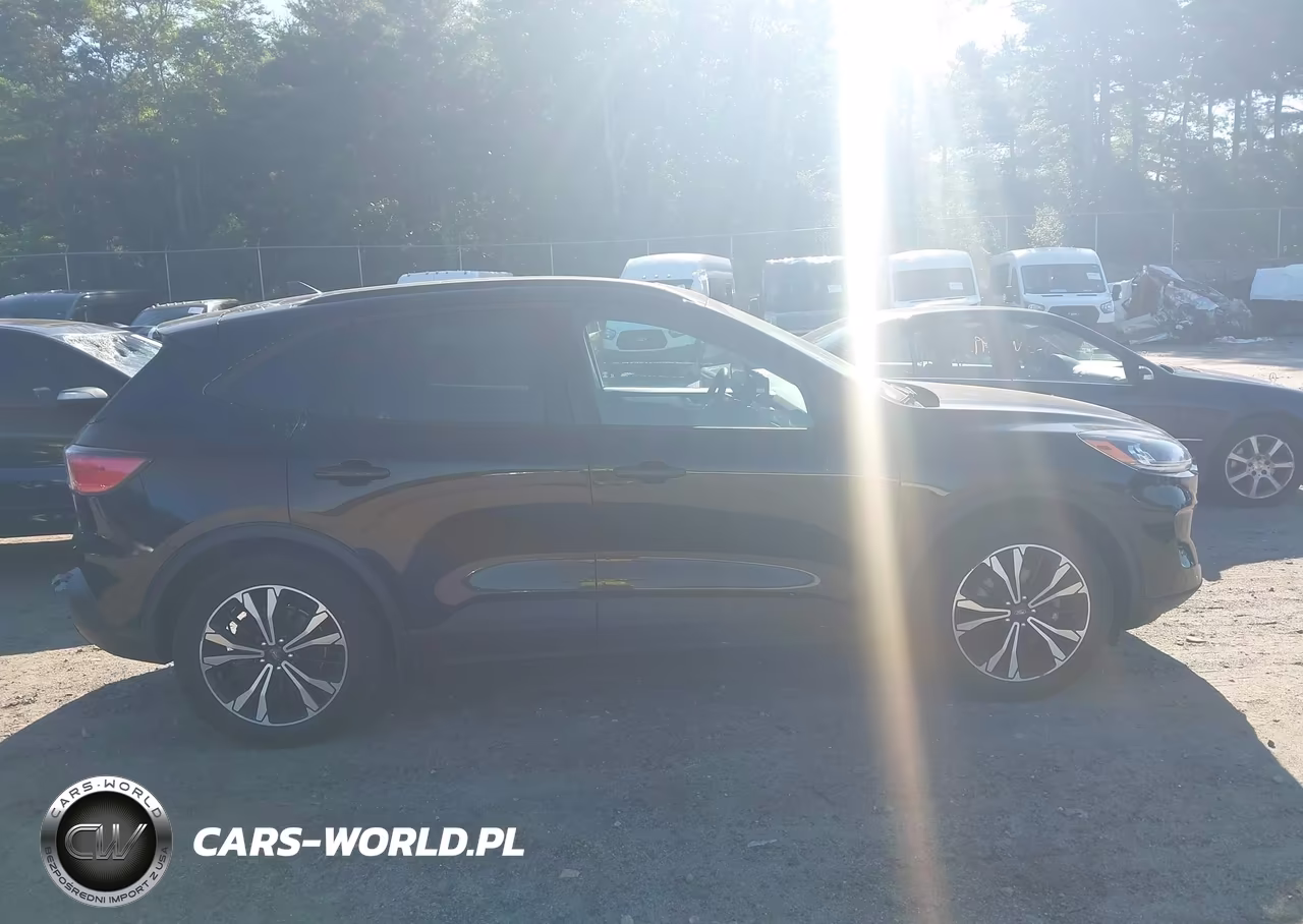2021 Ford Escape Se Hybrid VIN:1FMCU9BZXMUA08649 - 14
