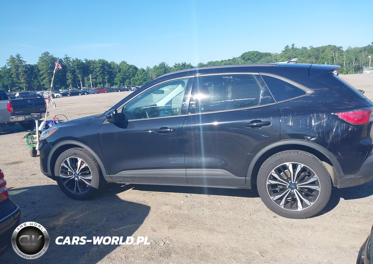 2021 Ford Escape Se Hybrid VIN:1FMCU9BZXMUA08649 - 15