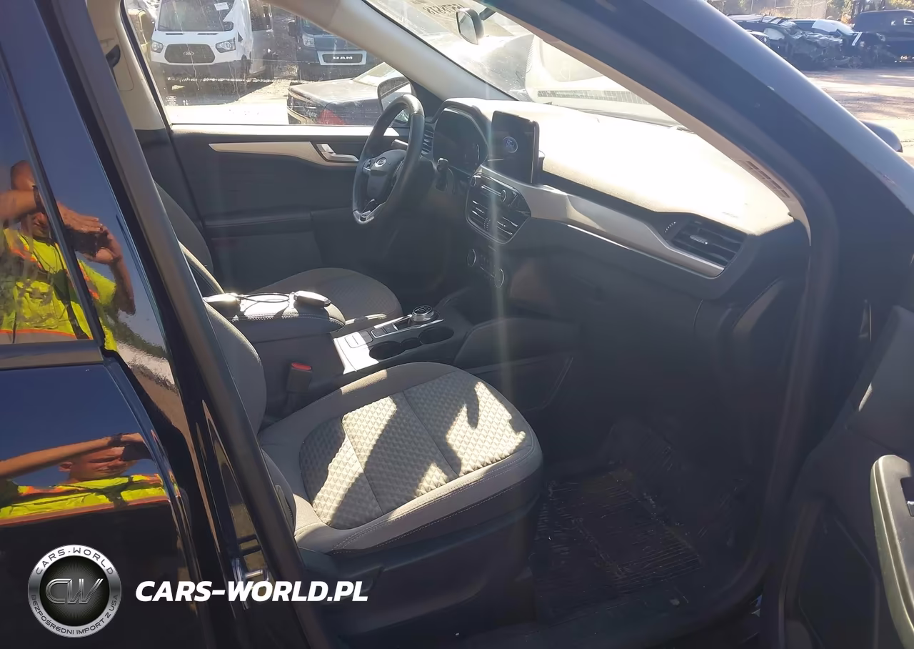 2021 Ford Escape Se Hybrid VIN:1FMCU9BZXMUA08649 - 5