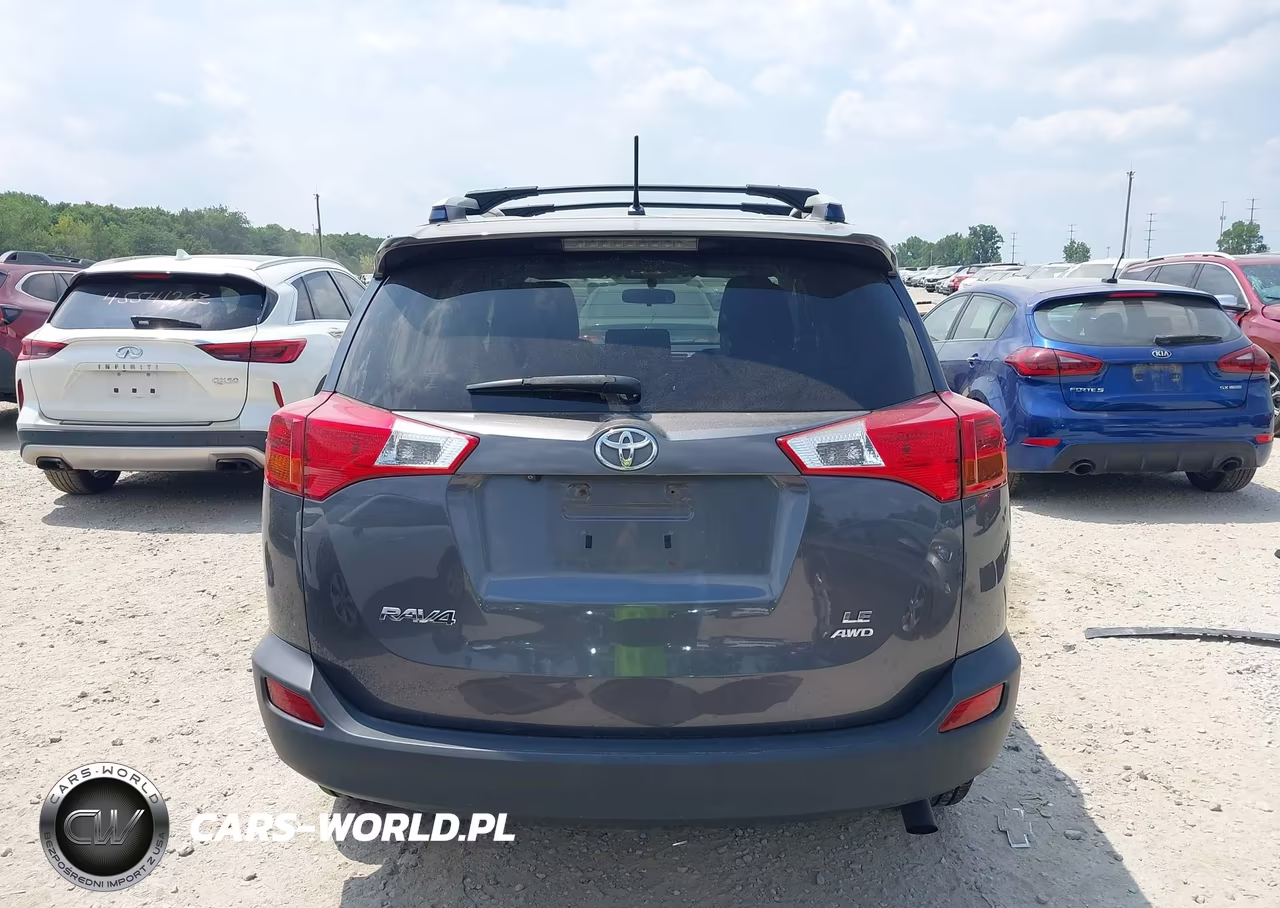2015 Toyota Rav4 Le VIN:JTMBFREV5FD143897 - 16