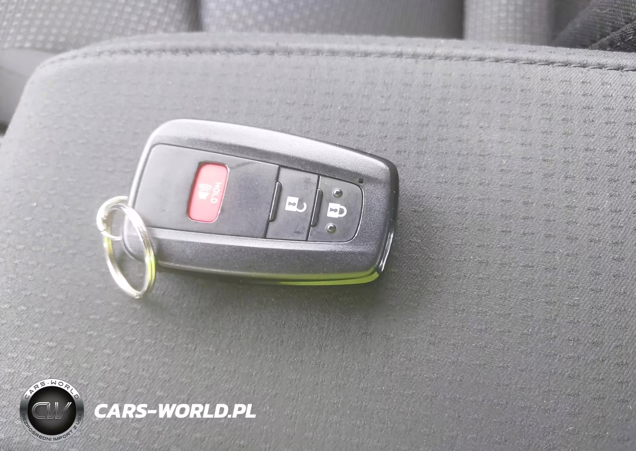 2022 Toyota Prius Le VIN:JTDKAMFU2N3176741 - 11