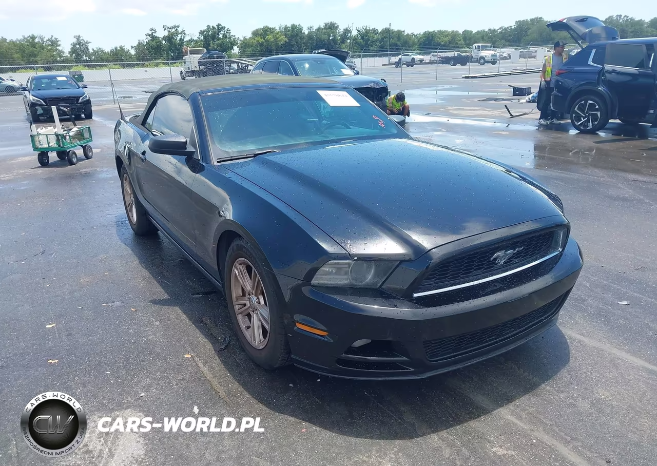 2014 Ford Mustang V6 – zdjęcie 1 z 16