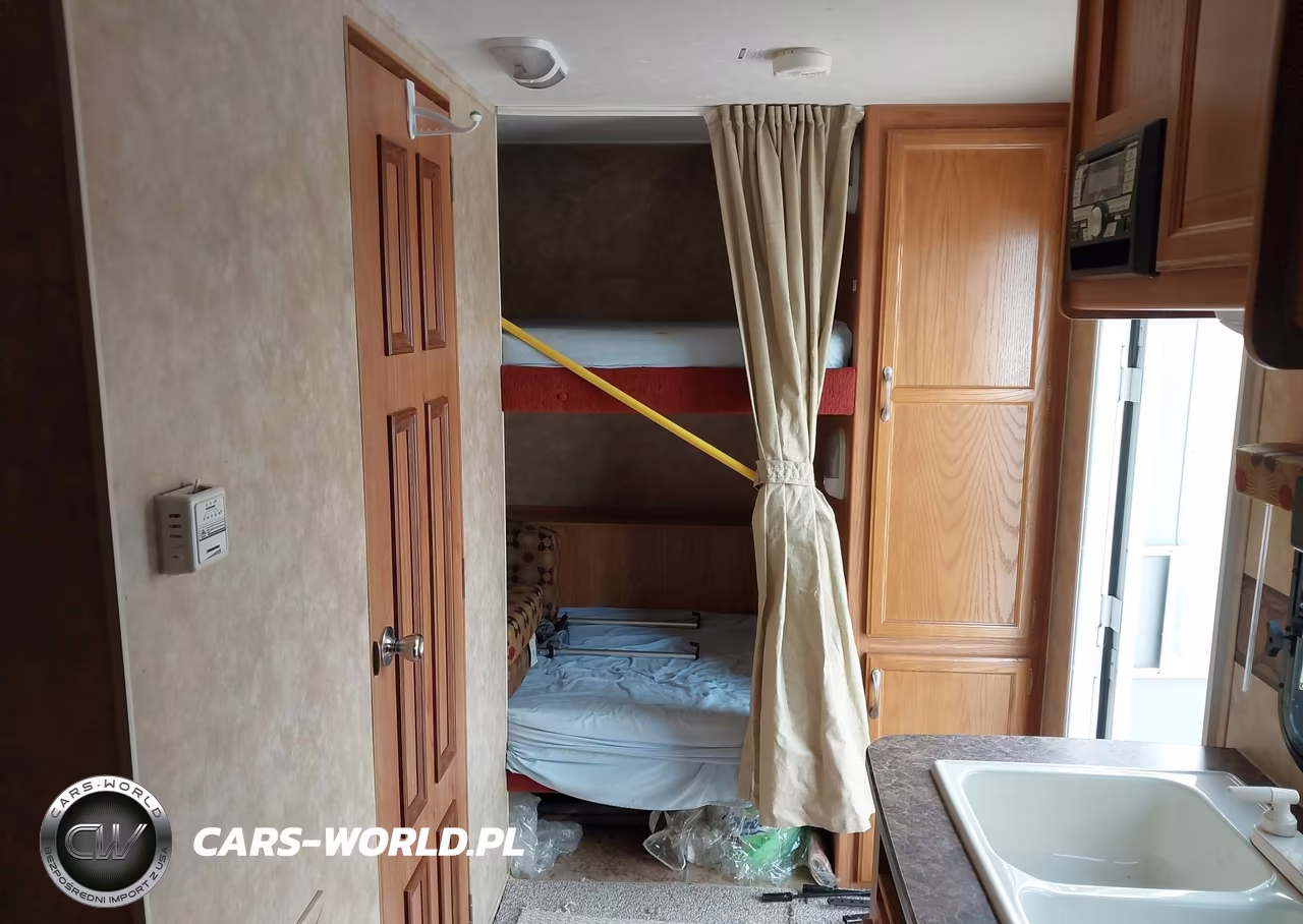 2010 Jayco Feather 213 VIN:1UJBJ0BKXA1J30190 - 8