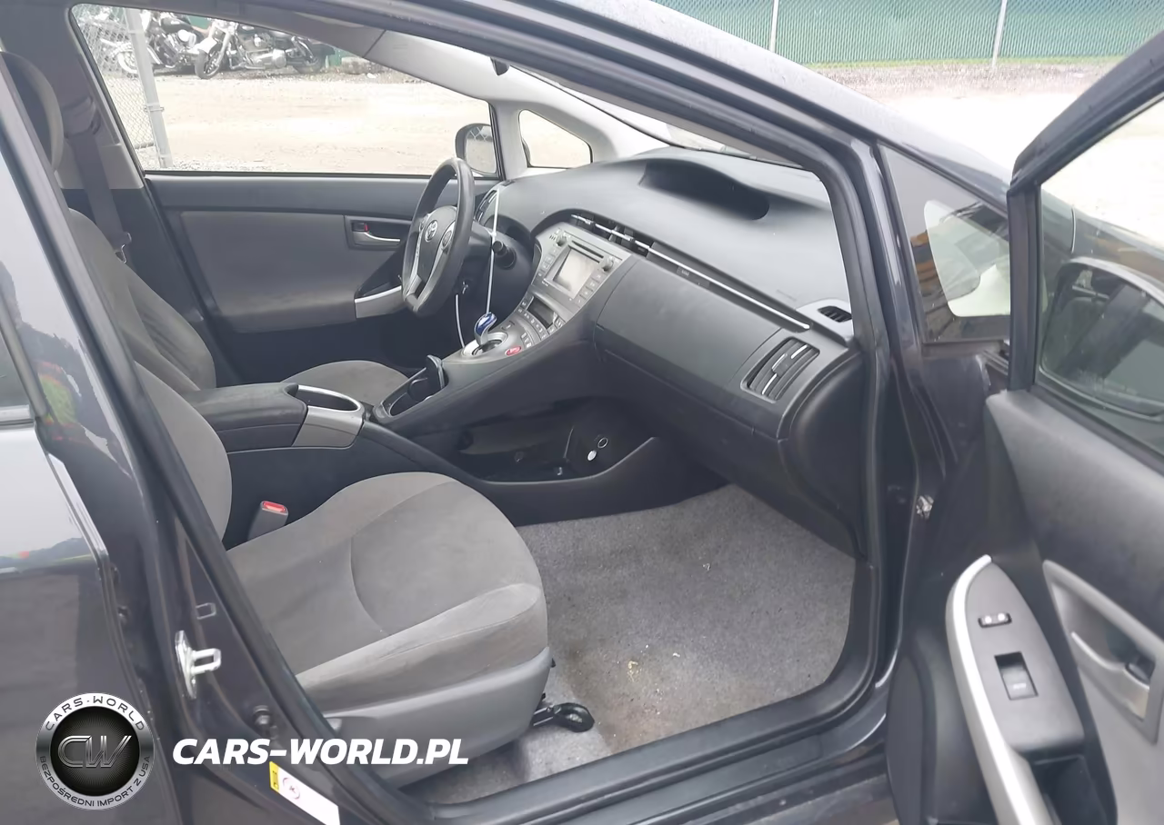 2015 Toyota Prius Three VIN:JTDKN3DU3F0415878 - 5