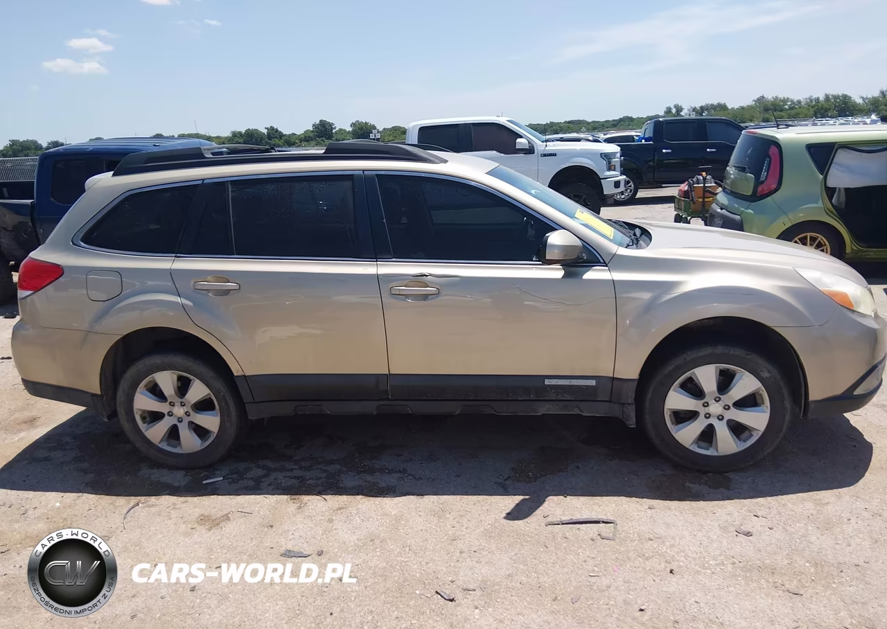 2010 Subaru Outback 2.5I Premium VIN:4S4BRCCC3A3322018 - 13