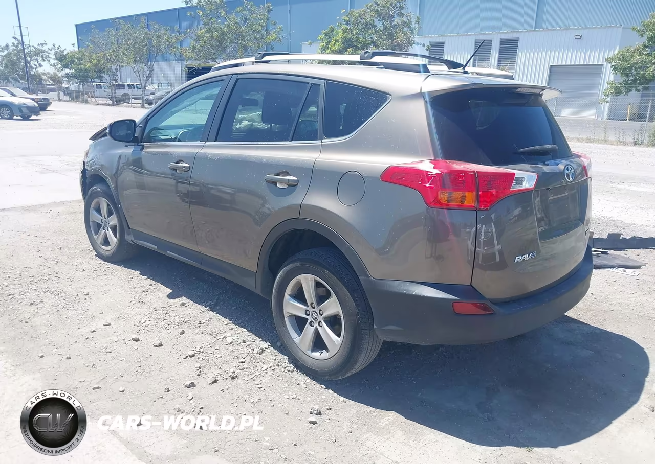 2015 Toyota Rav4 Xle VIN:2T3WFREV9FW203667 - 3