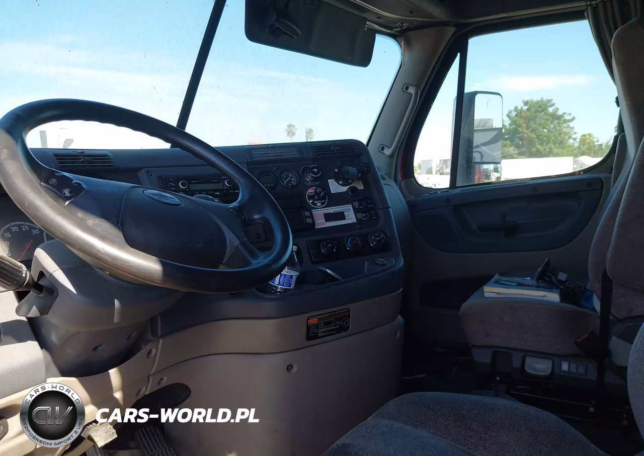 2018 Freightliner Cascadia 125 VIN:3AKJGLDV3JSJX4794 - 14