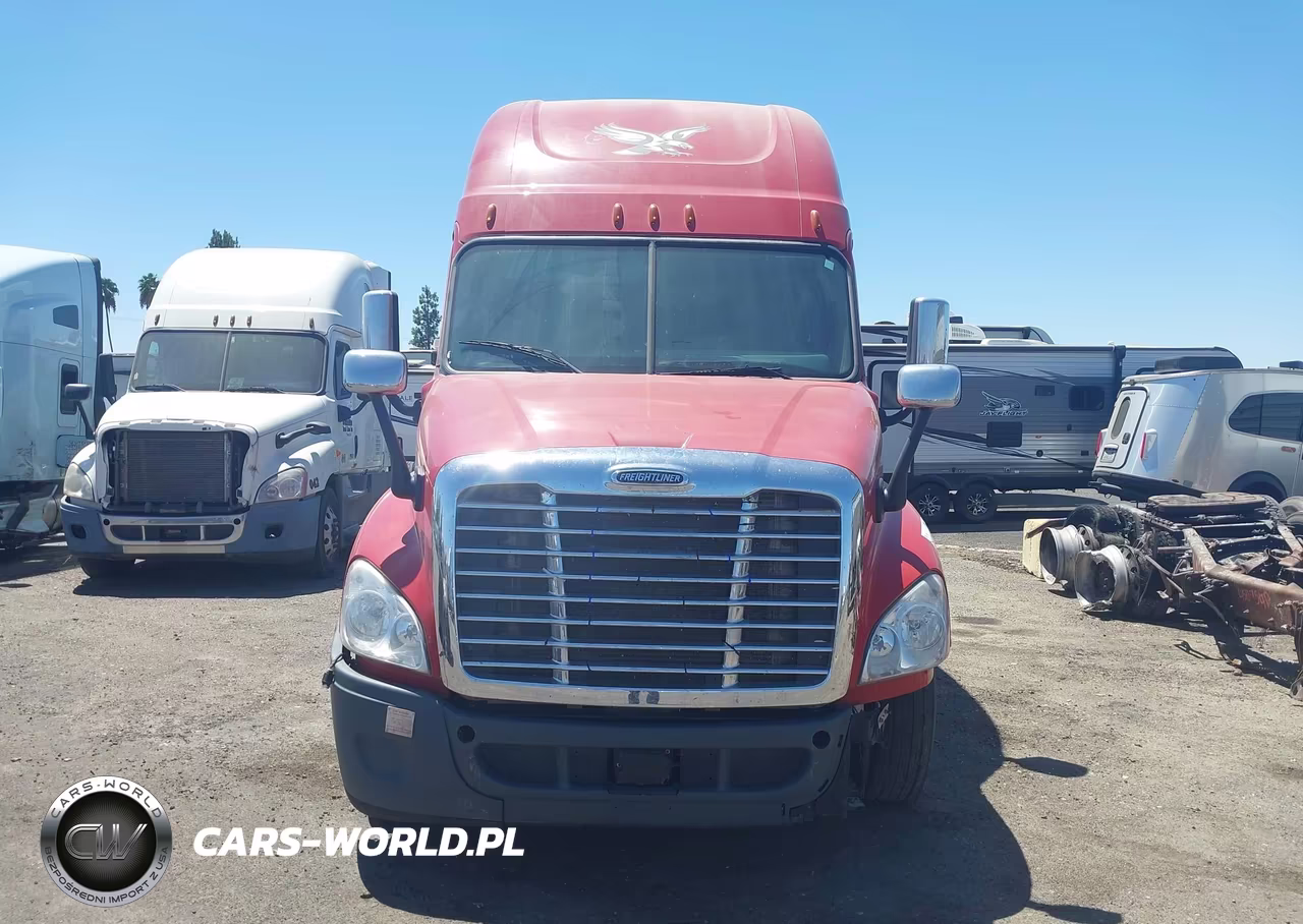 2018 Freightliner Cascadia 125 VIN:3AKJGLDV3JSJX4794 - 15