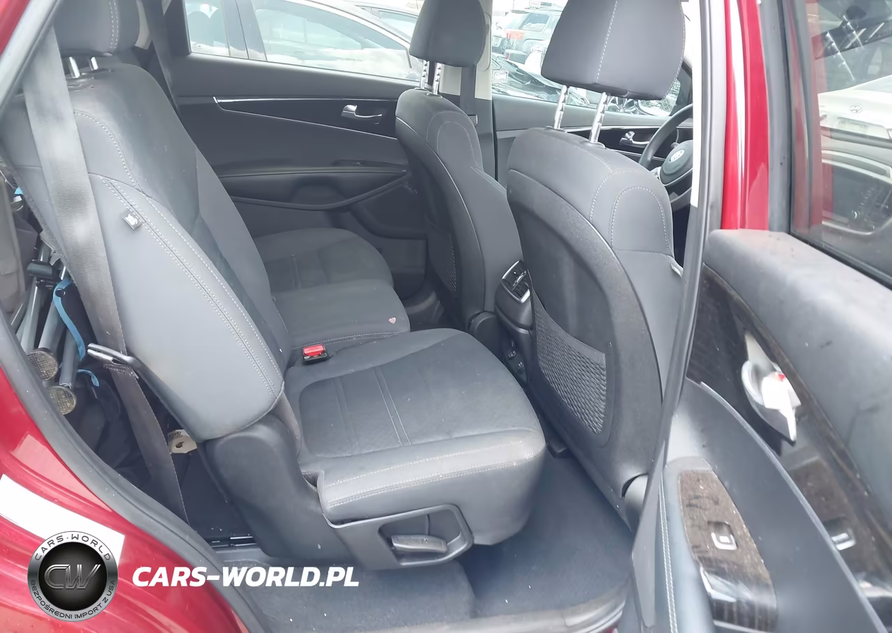 2020 Kia Sorento 3.3L Lx VIN:5XYPGDA58LG611842 - 8
