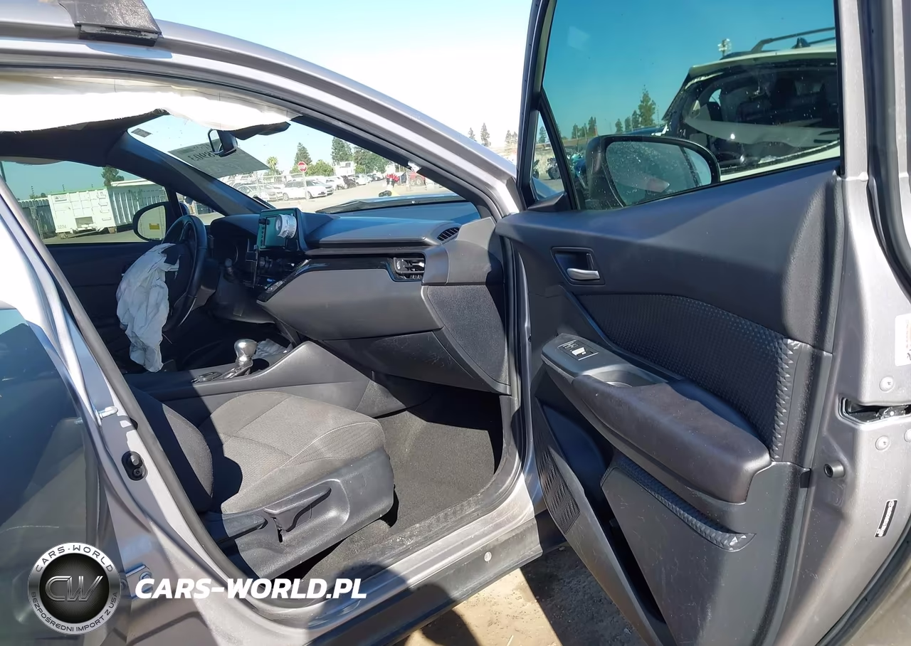 2018 Toyota C-Hr Xle Premium VIN:NMTKHMBX6JR046819 - 5