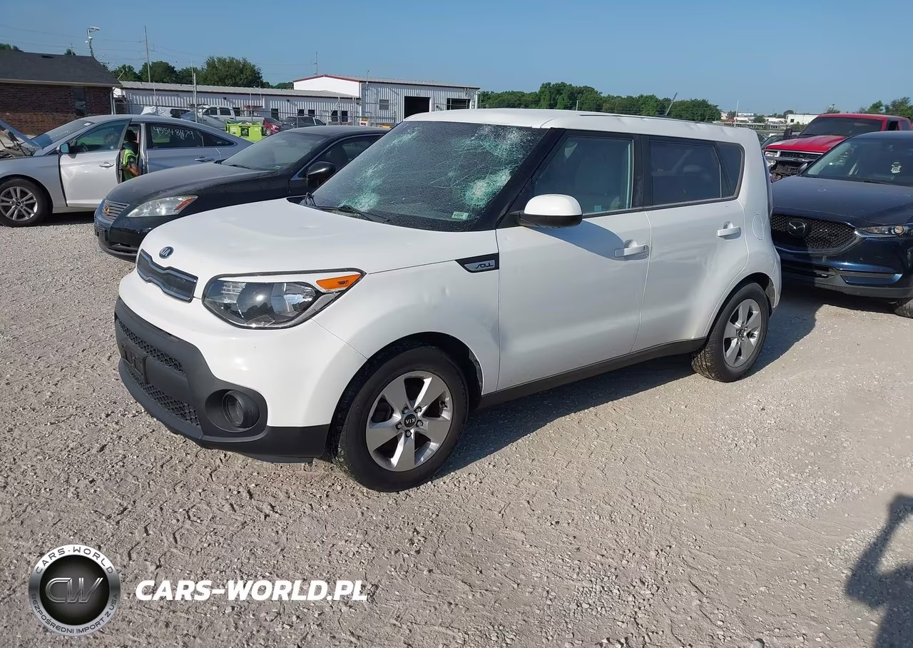 2018 Kia Soul VIN:KNDJN2A24J7561165 - 2