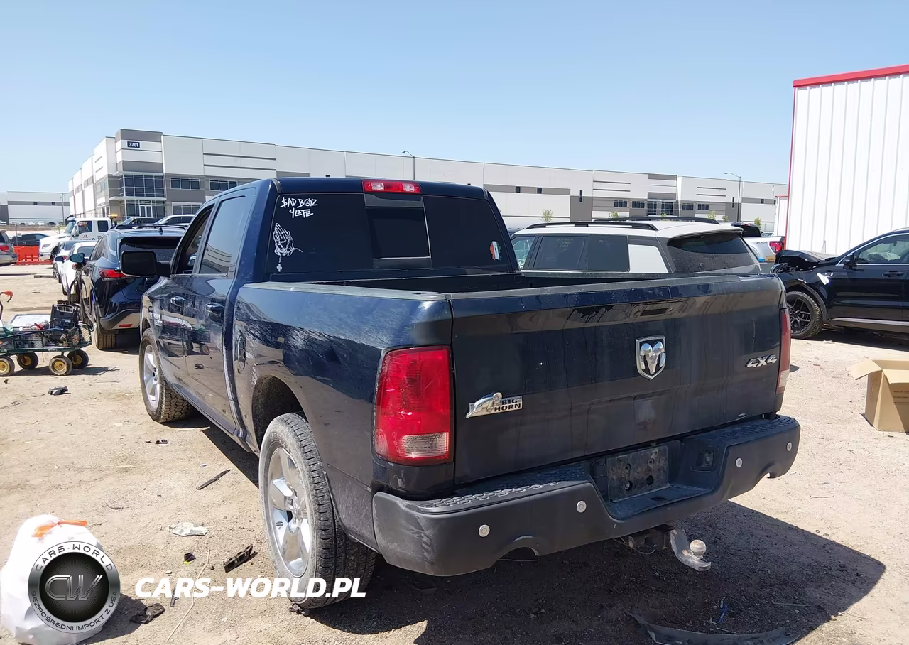 2018 Ram 1500 Big Horn 4X4 5'7 Box VIN:3C6RR7LT2JG198113 - 3