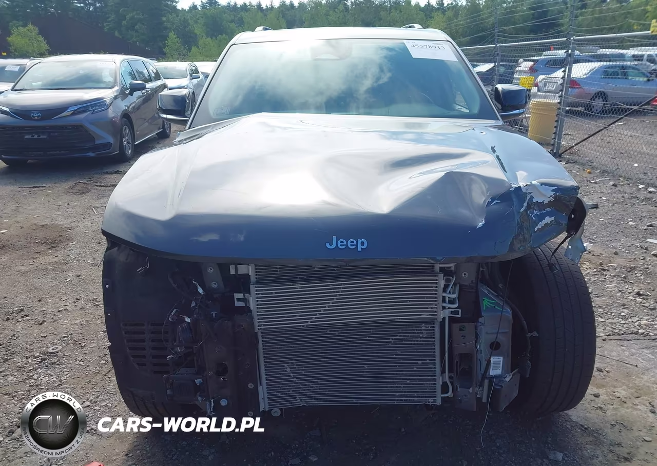 2022 Jeep Grand Cherokee 4Xe Limited 4X4 VIN:1C4RJYB67N8756650 - 12
