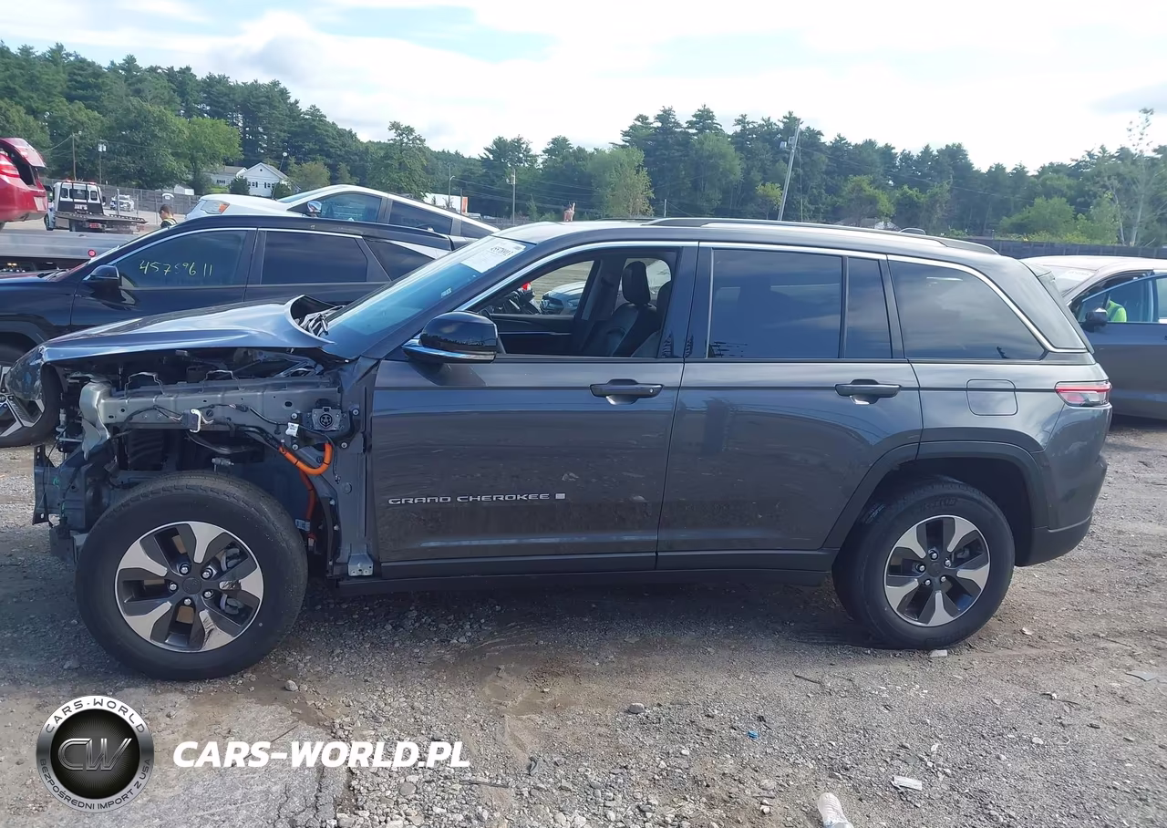 2022 Jeep Grand Cherokee 4Xe Limited 4X4 VIN:1C4RJYB67N8756650 - 14