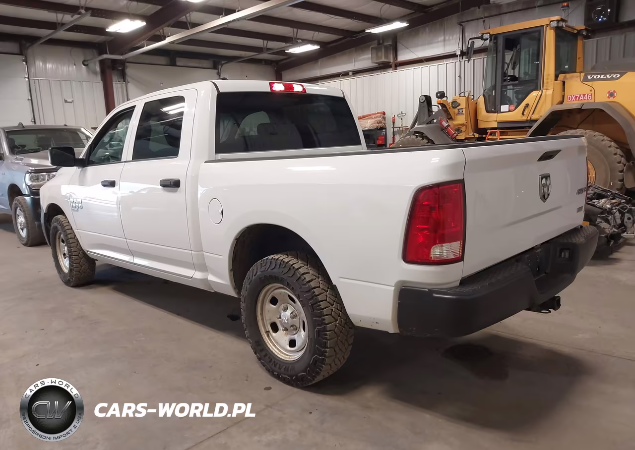 2019 Ram 1500 Classic Tradesman 4X4 5'7 Box VIN:1C6RR7KG7KS658641 - 3