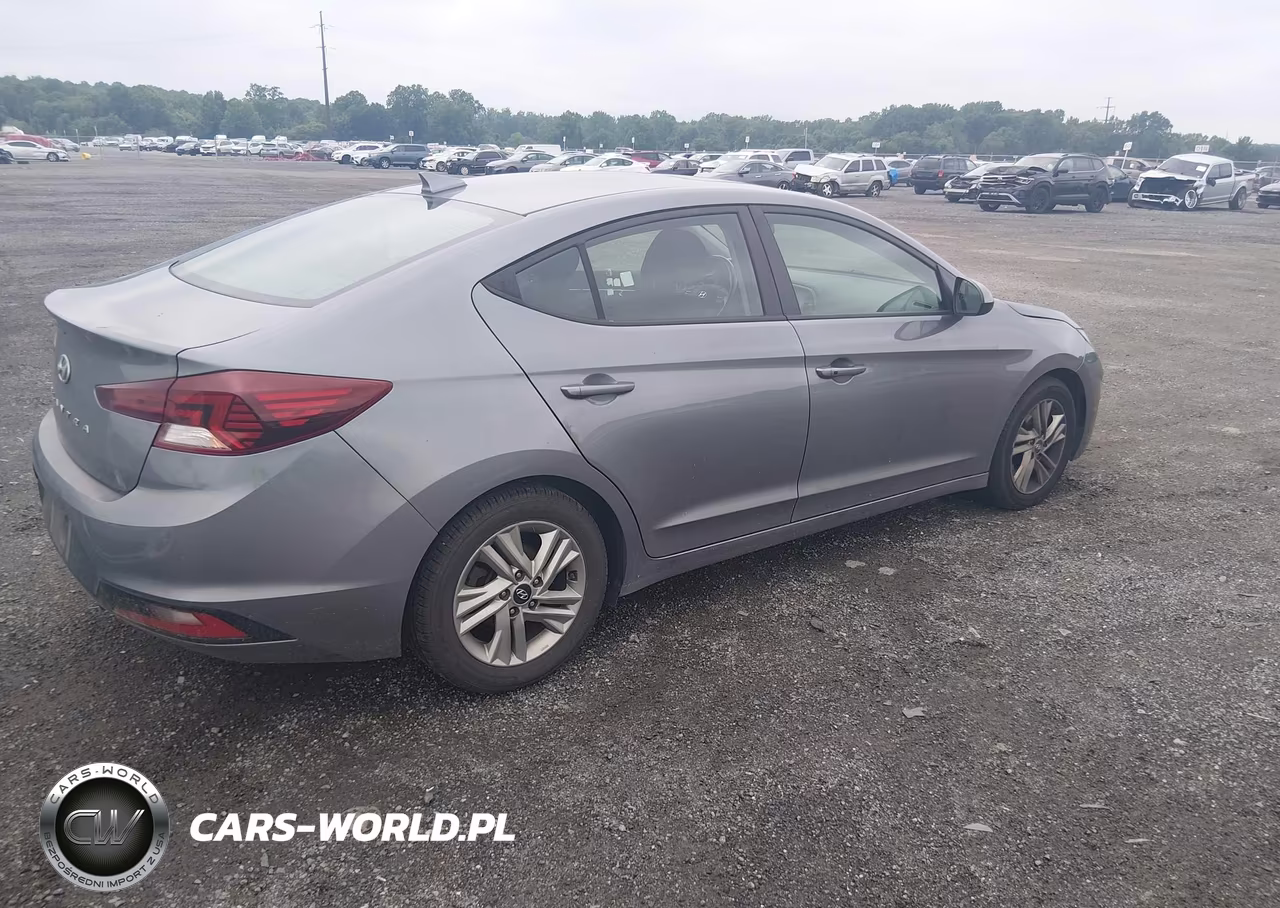 2019 Hyundai Elantra Value Edition VIN:KMHD84LF9KU853750 - 4