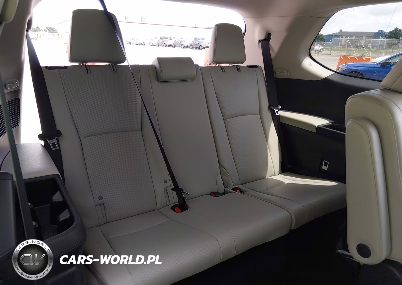 2025 Toyota Grand Highlander Xle VIN:5TDAAAA54SS020835 - 17