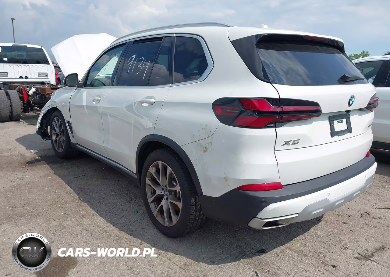 2024 BMW X5 xDrive40I VIN:5UX23EU08R9U49134 - 3