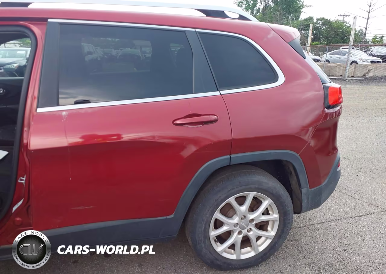 2014 Jeep Cherokee Latitude VIN:1C4PJMCB7EW133407 - 6