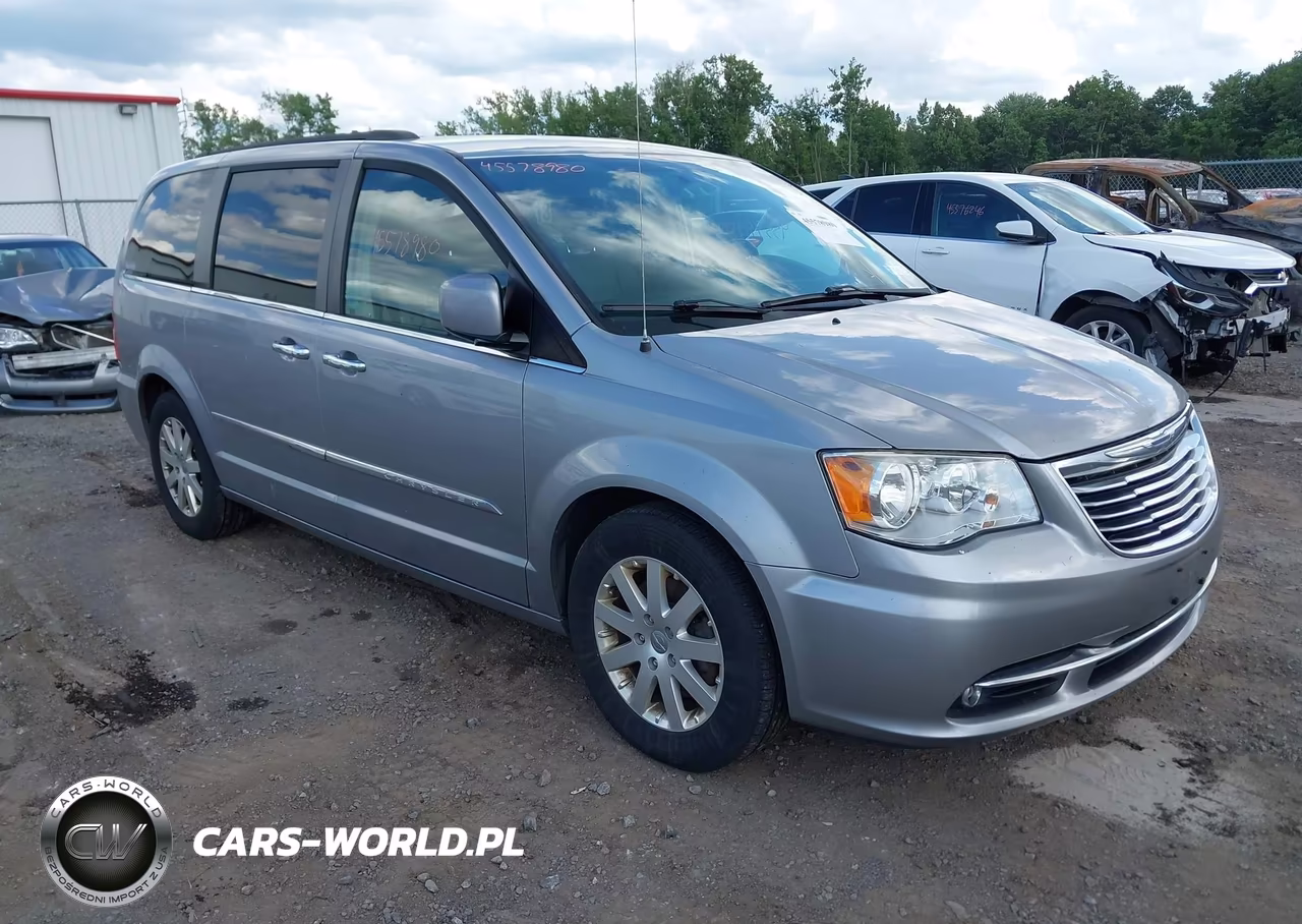2016 Chrysler Town & Country Touring – zdjęcie 1 z 16