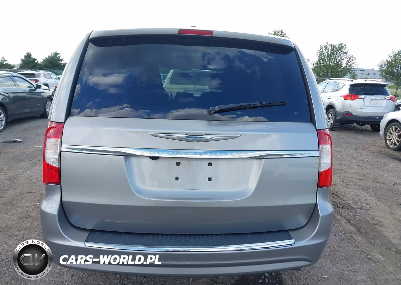 2016 Chrysler Town & Country Touring VIN:2C4RC1BG6GR283339 - 16
