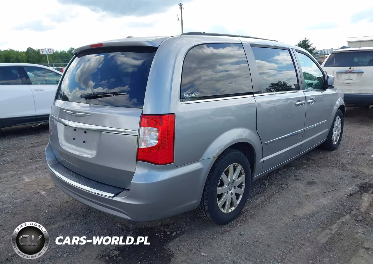2016 Chrysler Town & Country Touring VIN:2C4RC1BG6GR283339 - 4
