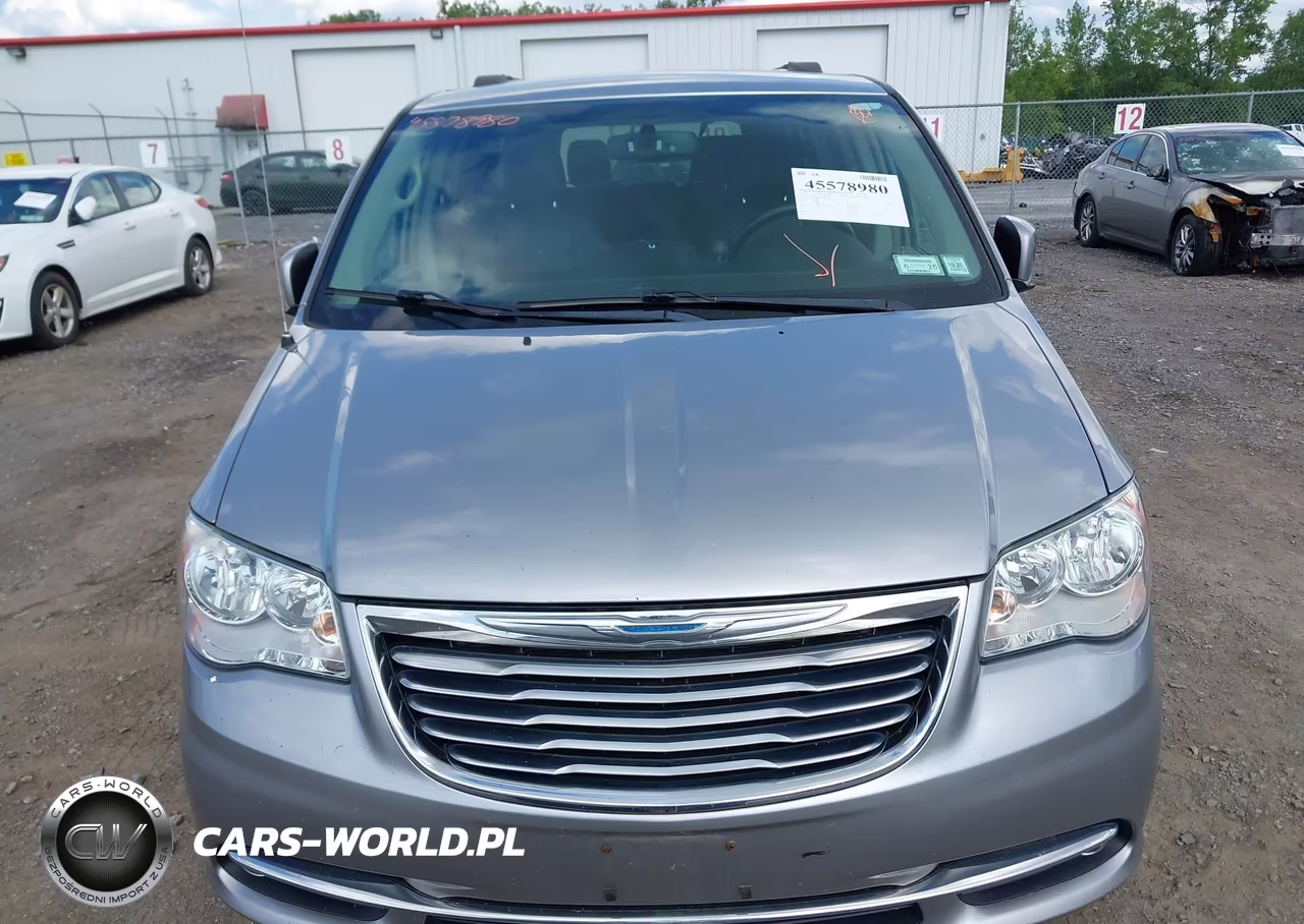 2016 Chrysler Town & Country Touring VIN:2C4RC1BG6GR283339 - 6
