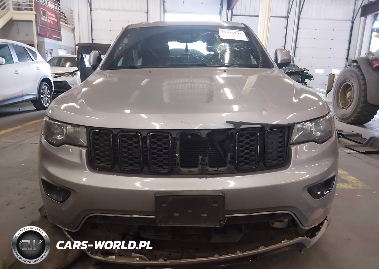 2018 Jeep Grand Cherokee Altitude 4X4 VIN:1C4RJFAG0JC123963 - 12
