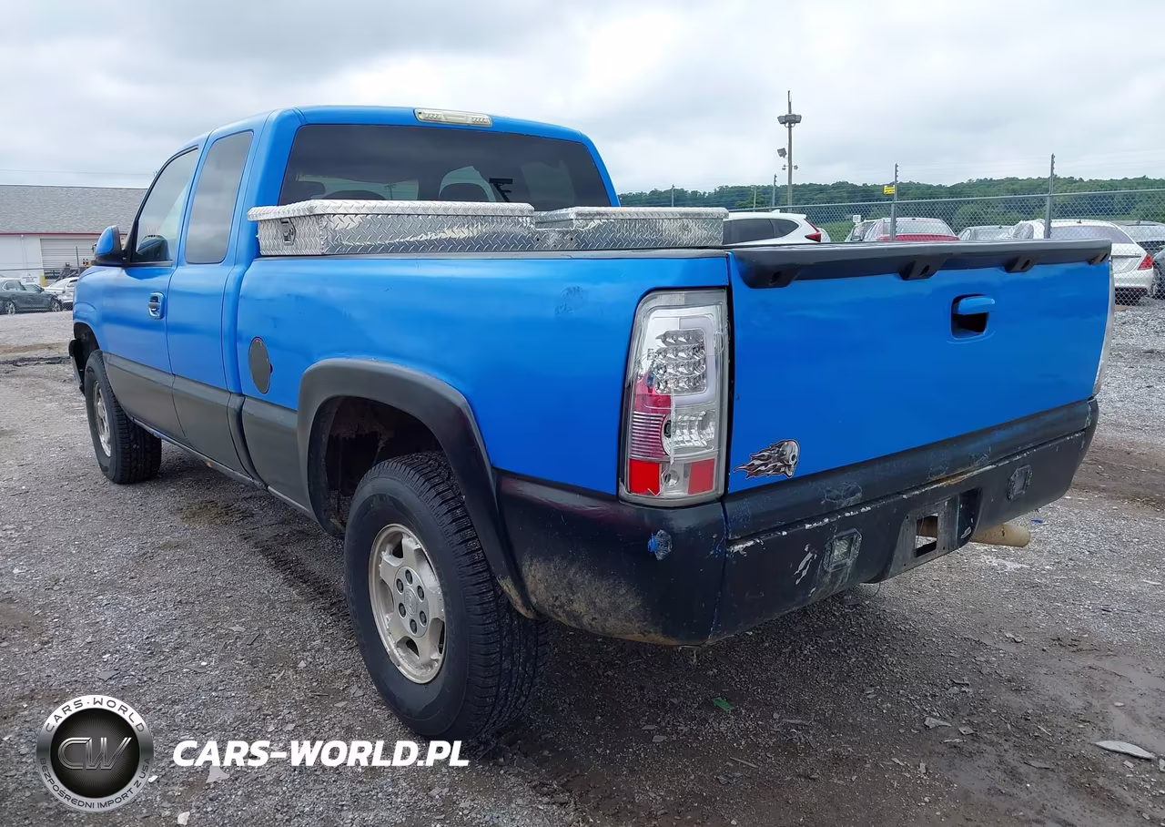 2003 Chevrolet Silverado 1500 Ls VIN:2GCEK19T831374013 - 3