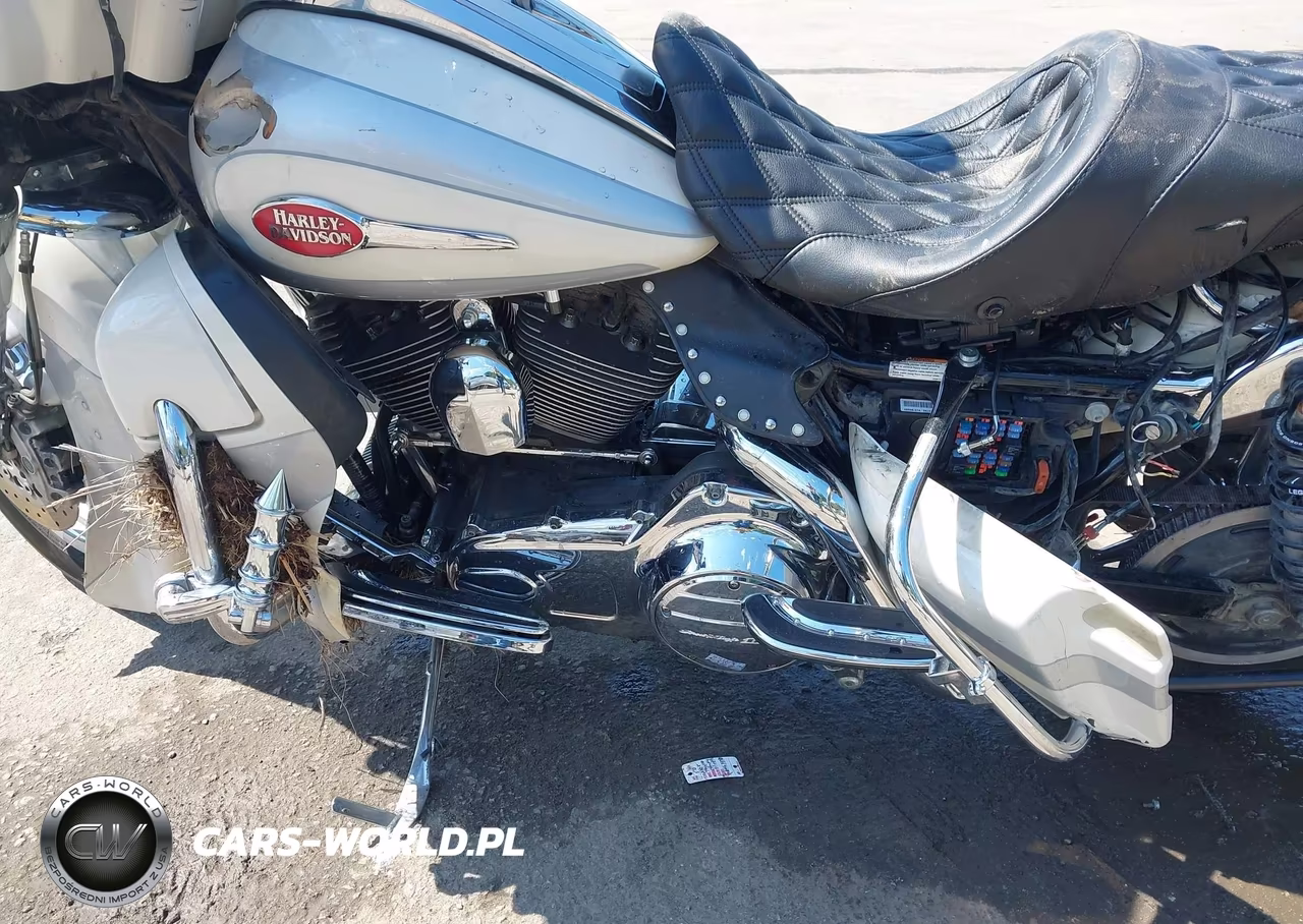 2008 Harley-Davidson Flhtcuse3 VIN:1HD1PR8198Y959376 - 9