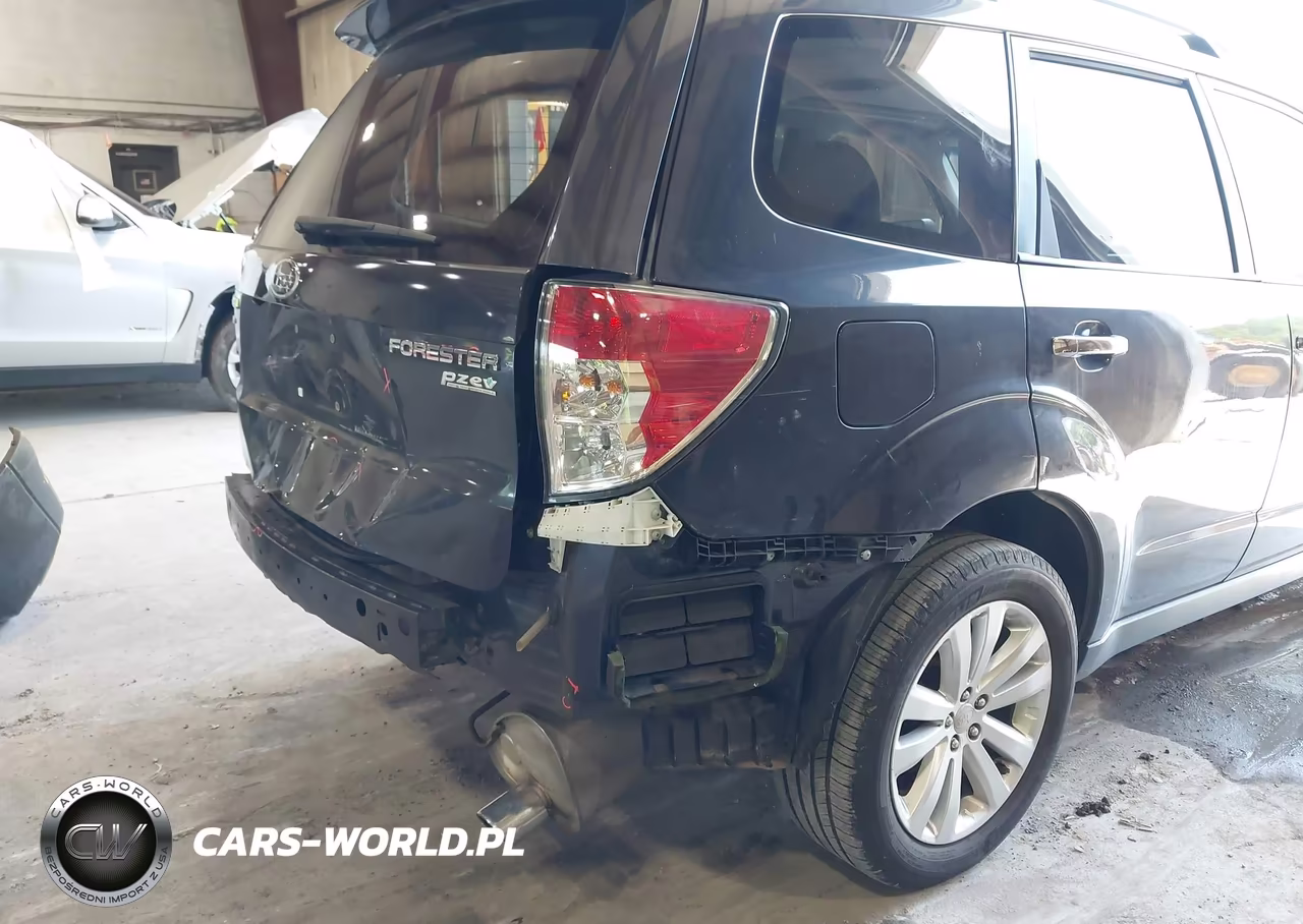 2012 Subaru Forester 2.5X Limited VIN:JF2SHAEC2CH441761 - 16