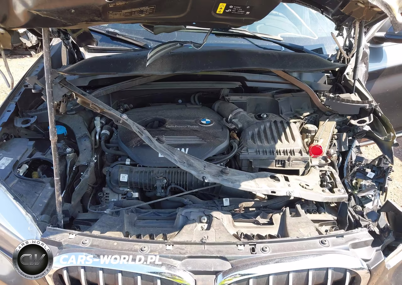 2018 BMW X1 Sdrive28I VIN:WBXHU7C38J5L06571 - 10