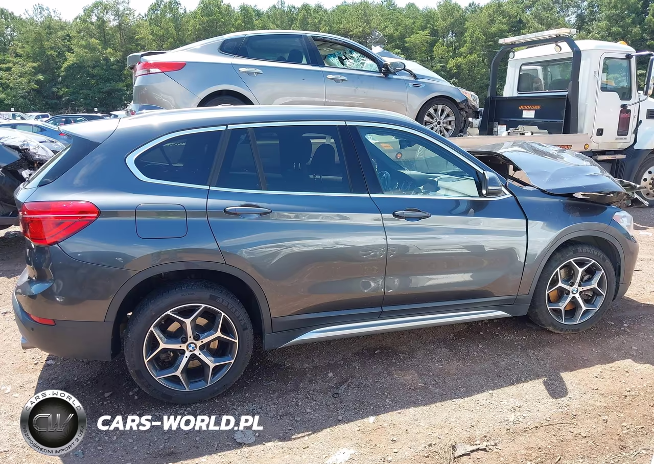 2018 BMW X1 Sdrive28I VIN:WBXHU7C38J5L06571 - 14