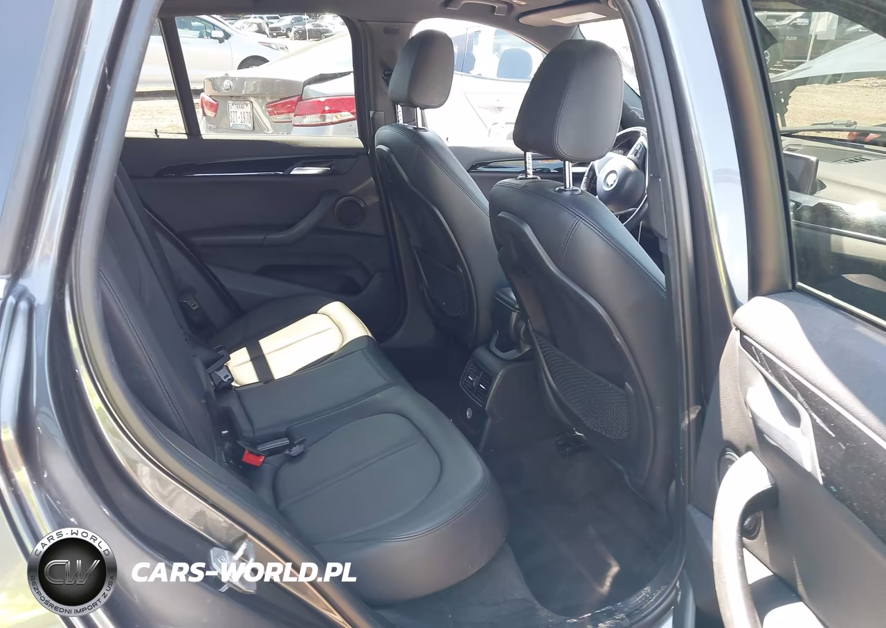 2018 BMW X1 Sdrive28I VIN:WBXHU7C38J5L06571 - 8