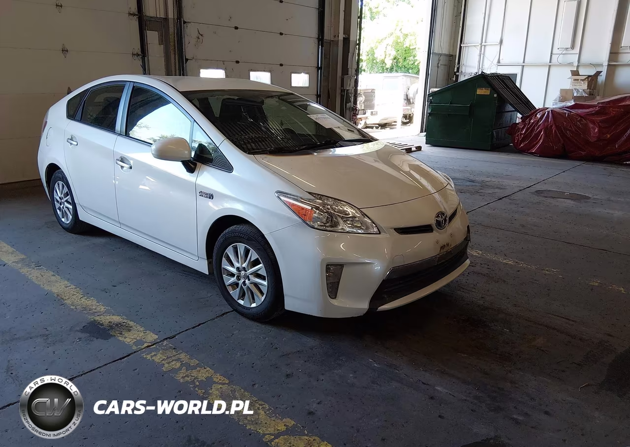 2013 Toyota Prius Plug-In – zdjęcie 1 z 11