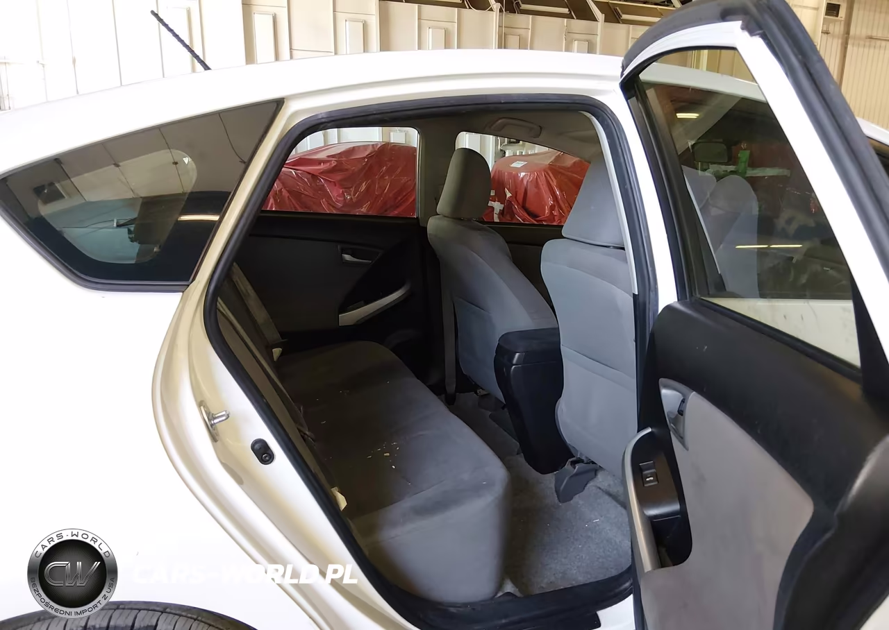 2013 Toyota Prius Plug-In VIN:JTDKN3DP9D3046644 - 8