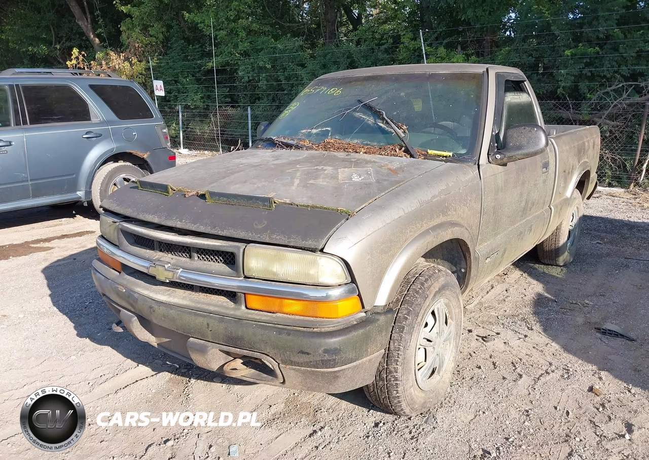 1998 Chevrolet S-10 Fleetside VIN:1GCCT14X2WK130988 - 2