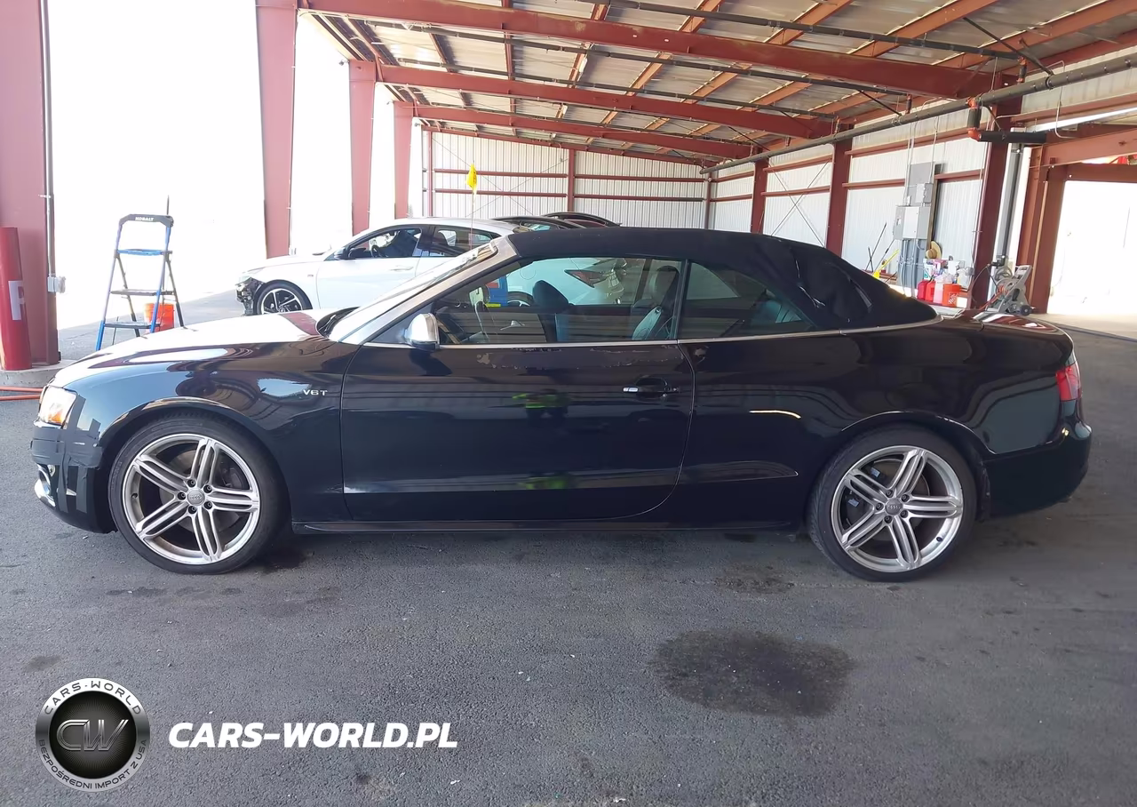2012 Audi S5 Premium Plus VIN:WAUCGAFH8CN000585 - 14