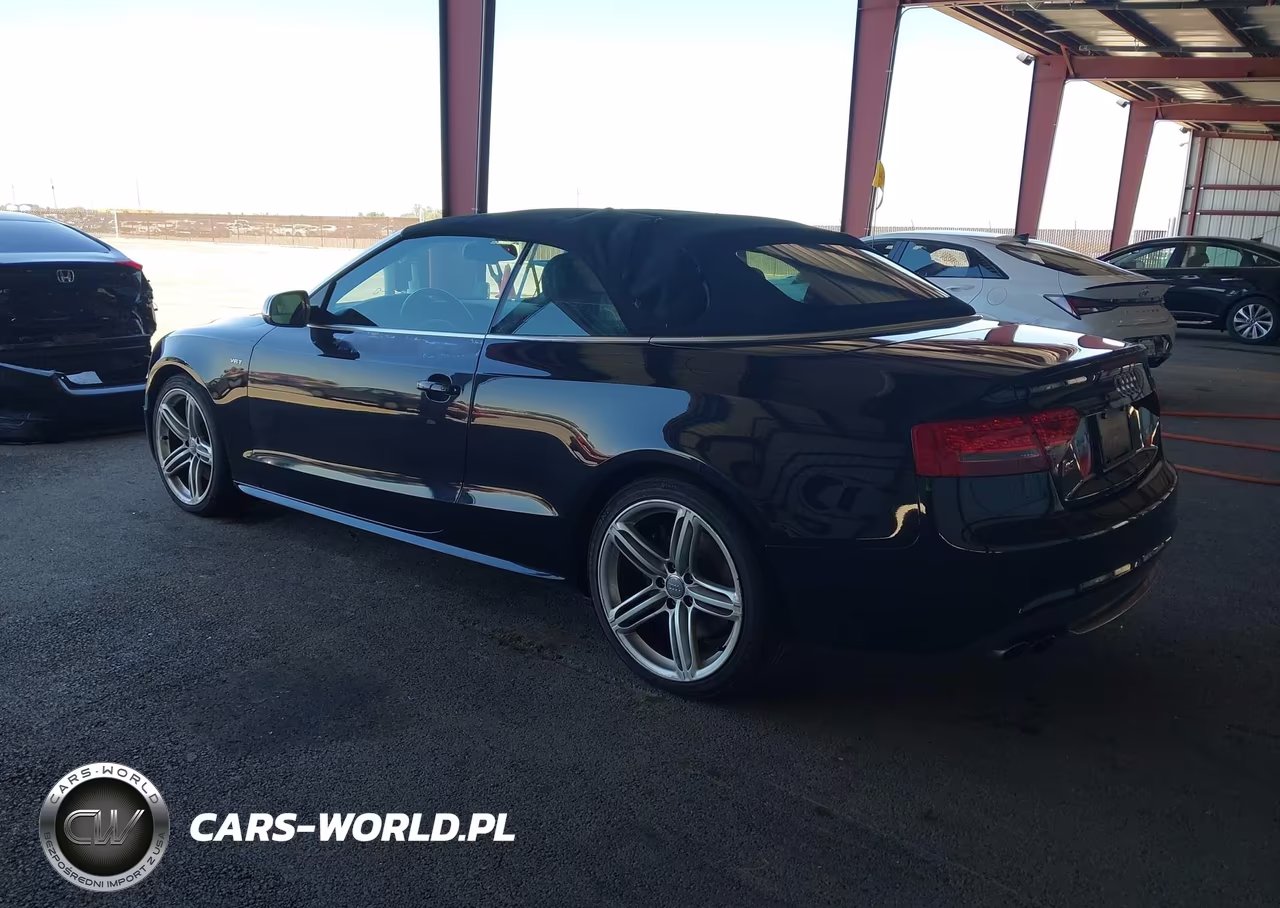 2012 Audi S5 Premium Plus VIN:WAUCGAFH8CN000585 - 3