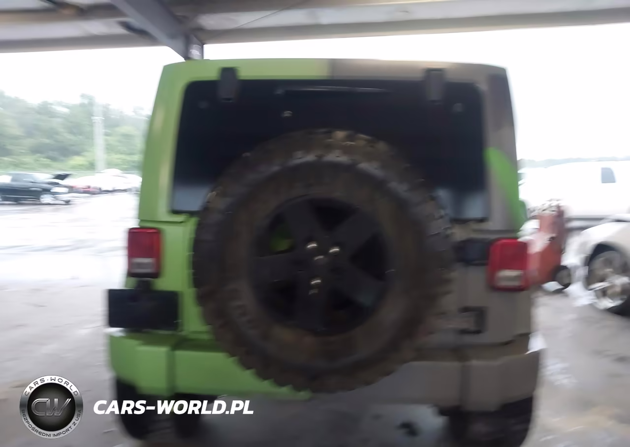 2016 Jeep Wrangler Unlimited Sport VIN:1C4BJWDG8GL333829 - 16