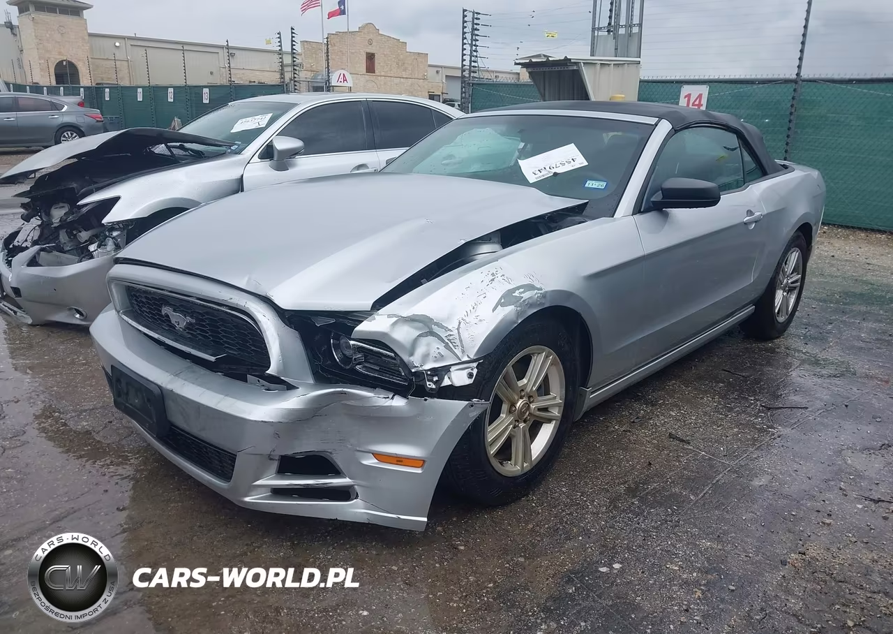 2013 Ford Mustang V6 VIN:1ZVBP8EM3D5272319 - 2