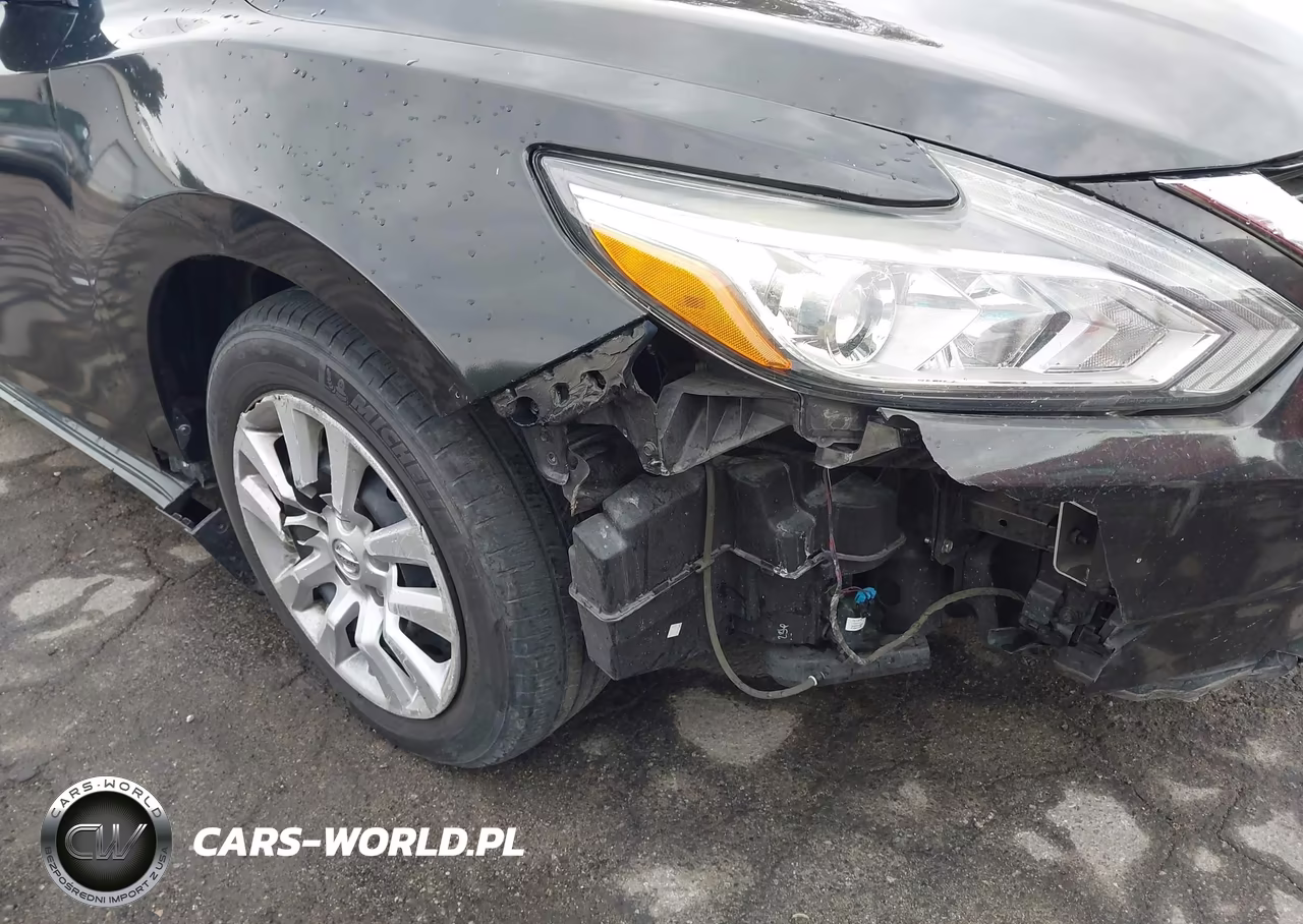 2018 Nissan Altima 2.5 S VIN:1N4AL3AP4JC475570 - 19