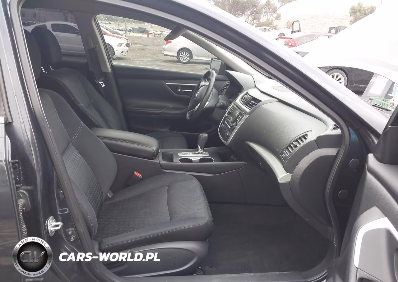 2018 Nissan Altima 2.5 S VIN:1N4AL3AP4JC475570 - 5