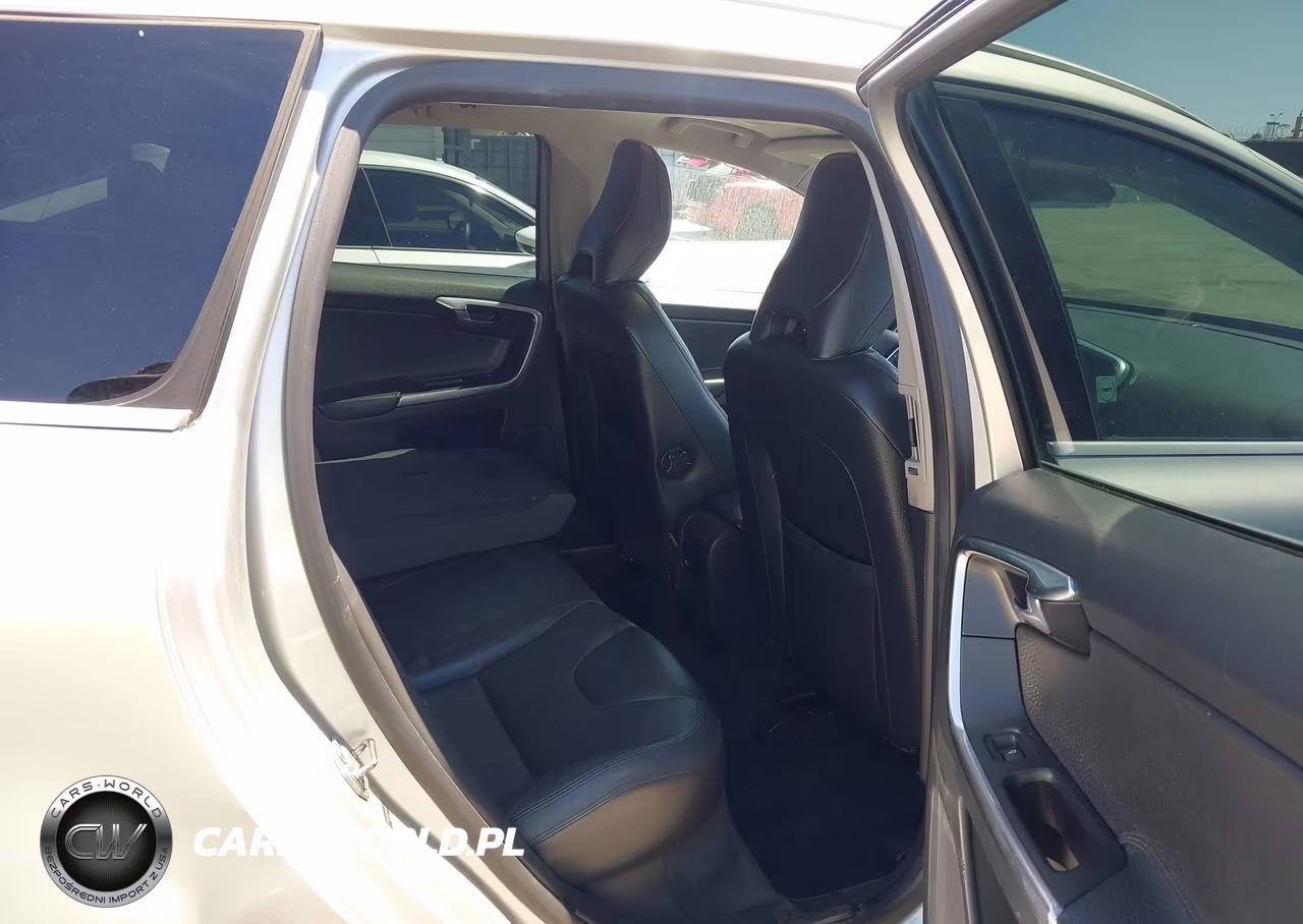 2014 Volvo Xc60 T6 R-Design Premier Plus VIN:YV4902DZ5E2504144 - 8