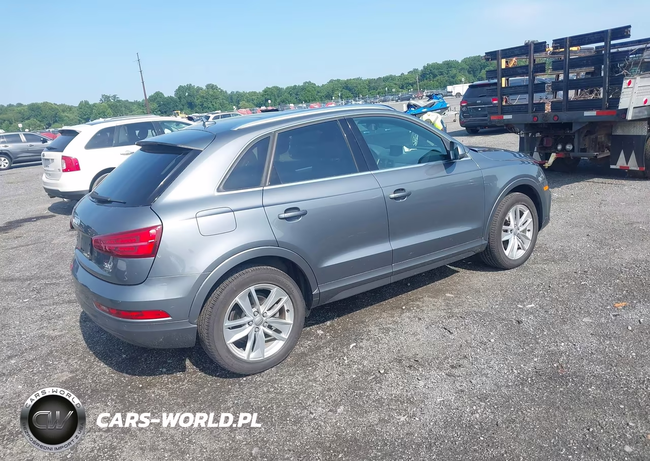 2016 Audi Q3 2.0T Premium Plus VIN:WA1EFCFS4GR013980 - 4