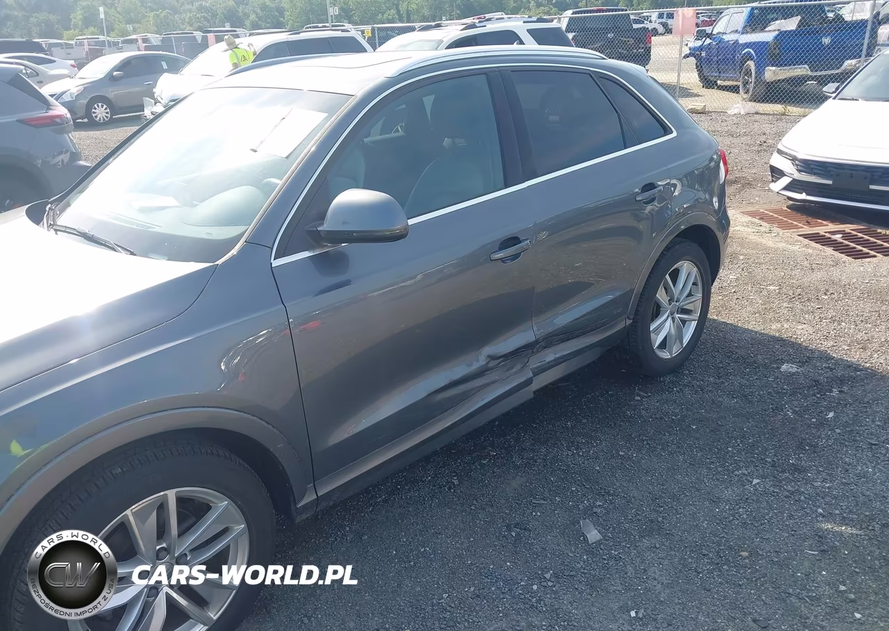 2016 Audi Q3 2.0T Premium Plus VIN:WA1EFCFS4GR013980 - 6